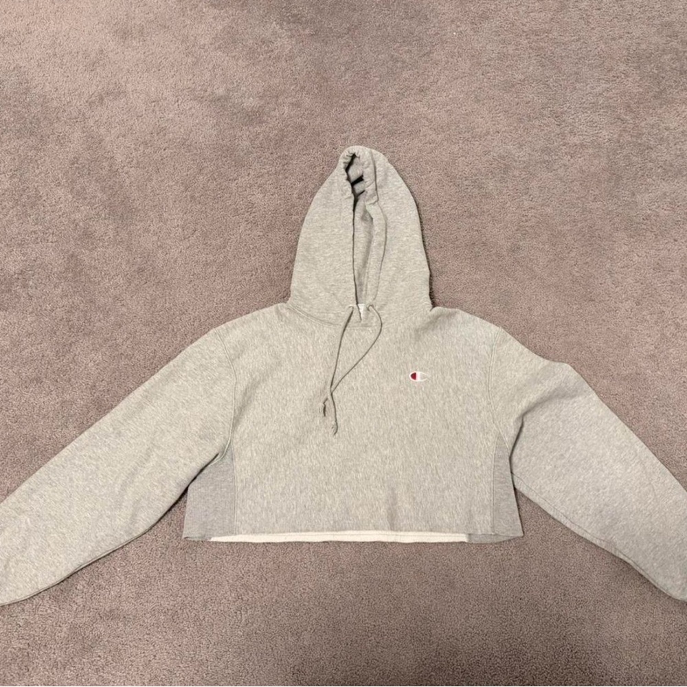 Champion Light Gray Cropped Hoodie
